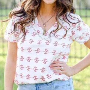 Matilda Jane Carolina Eyelet Top in White and Red Size Medium